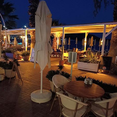 Uzhan Beach Hotel Bitez Extérieur photo