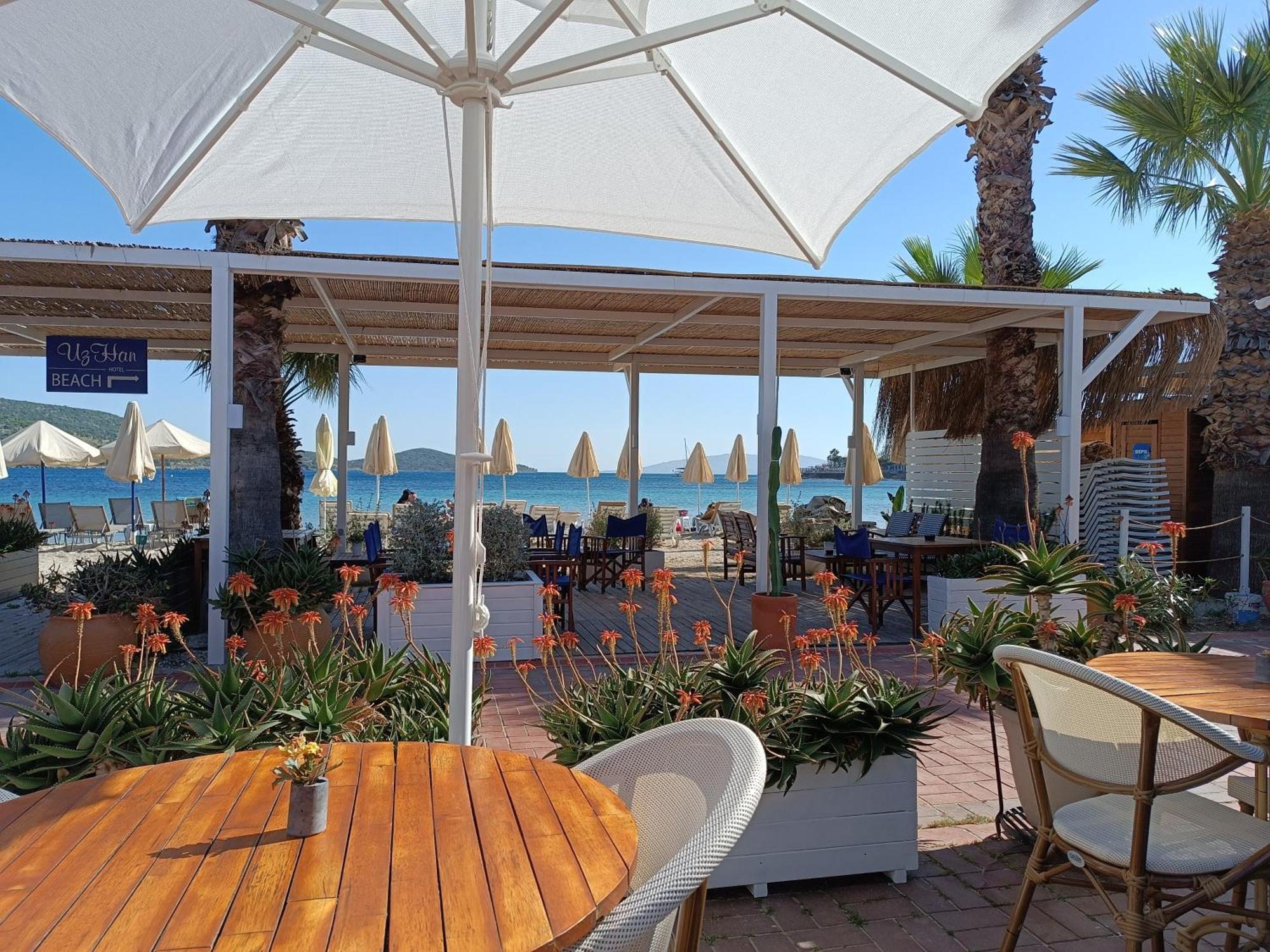 Uzhan Beach Hotel Bitez Extérieur photo