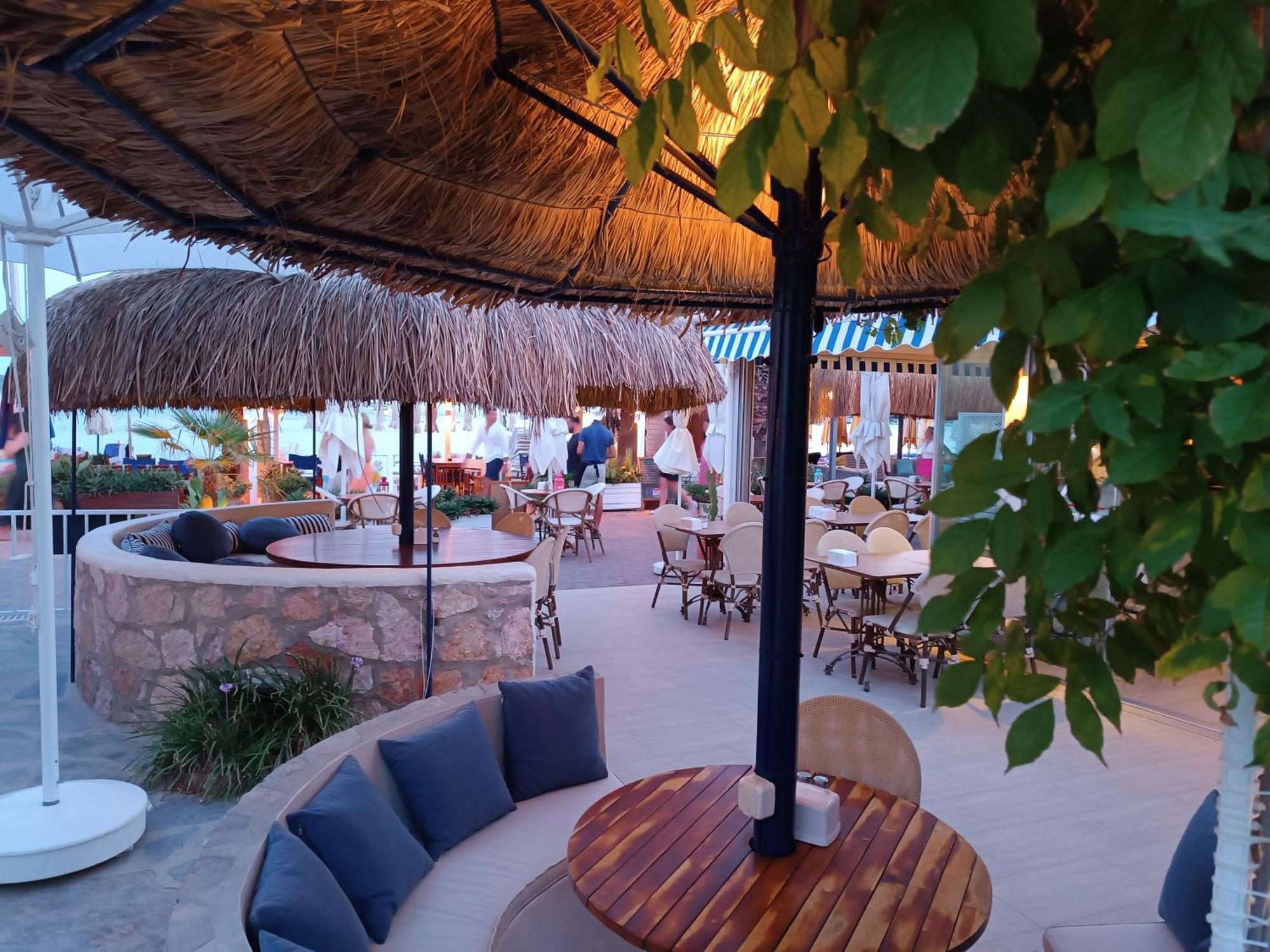 Uzhan Beach Hotel Bitez Extérieur photo