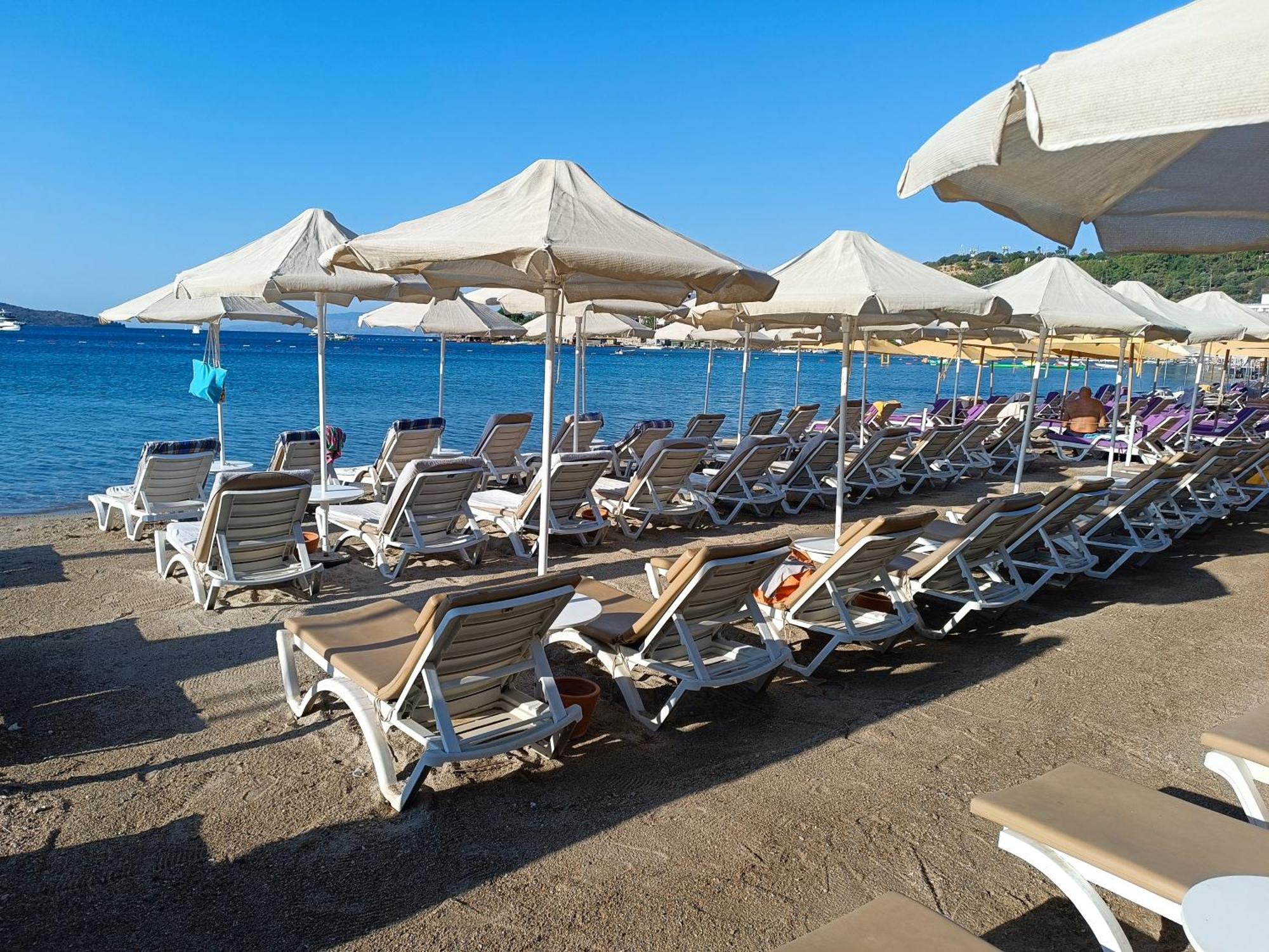 Uzhan Beach Hotel Bitez Extérieur photo
