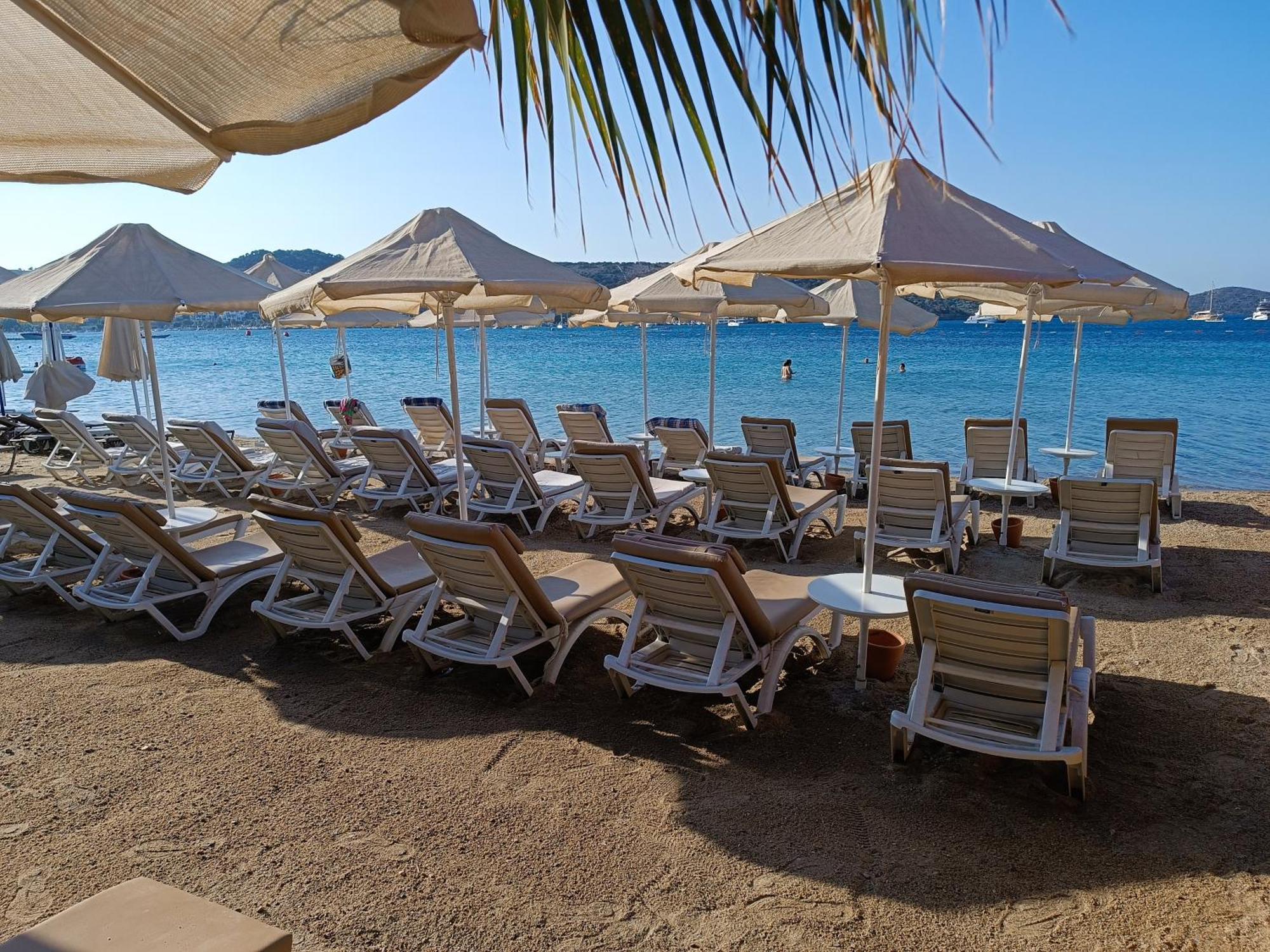Uzhan Beach Hotel Bitez Extérieur photo