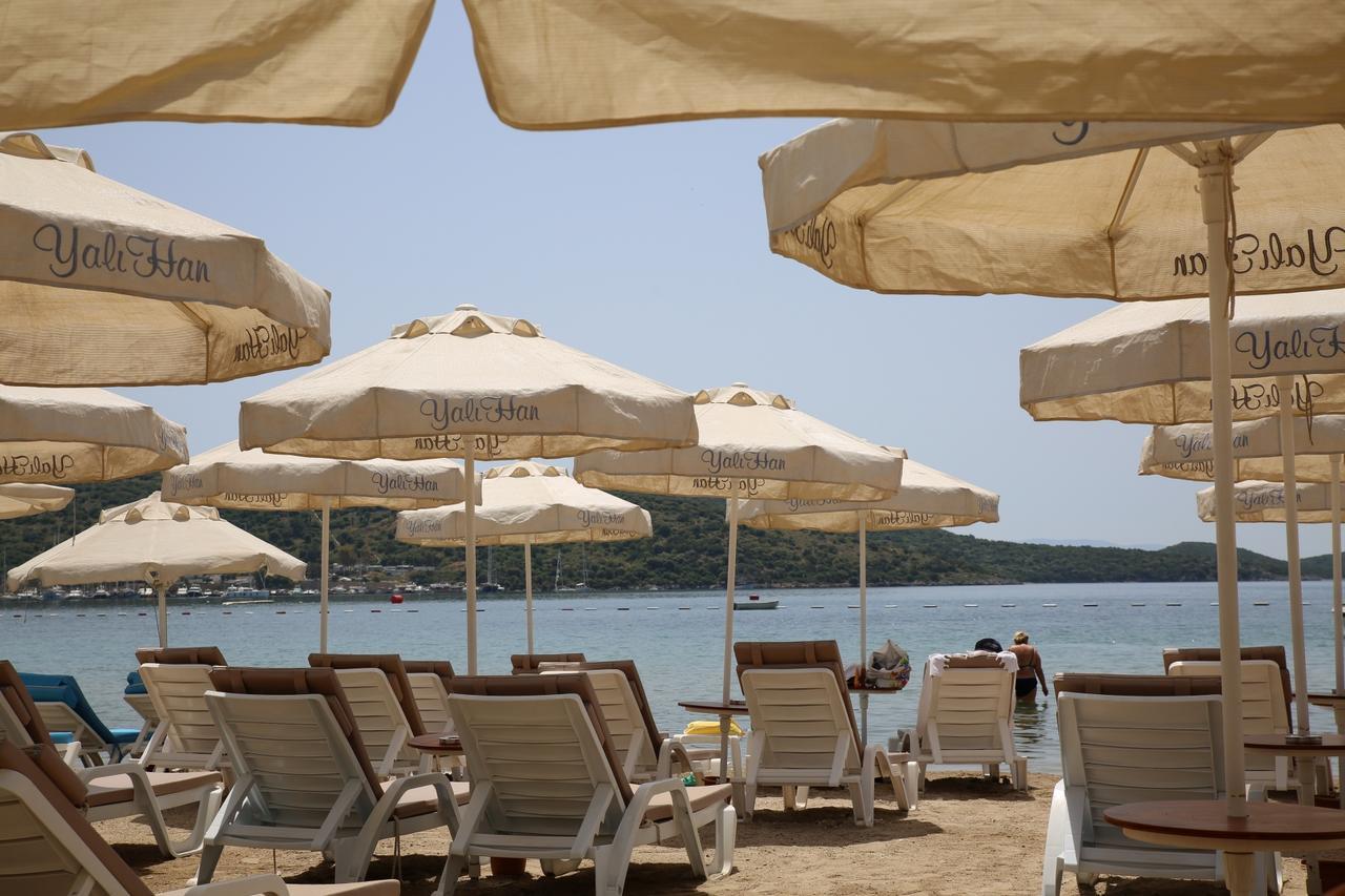 Uzhan Beach Hotel Bitez Extérieur photo